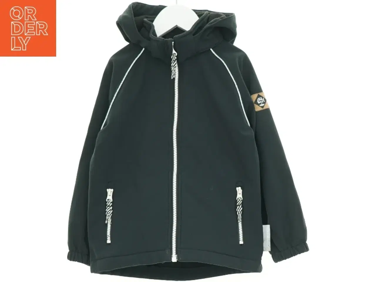 Billede 1 - Softshelljakke fra Name It (str. 110 cm)