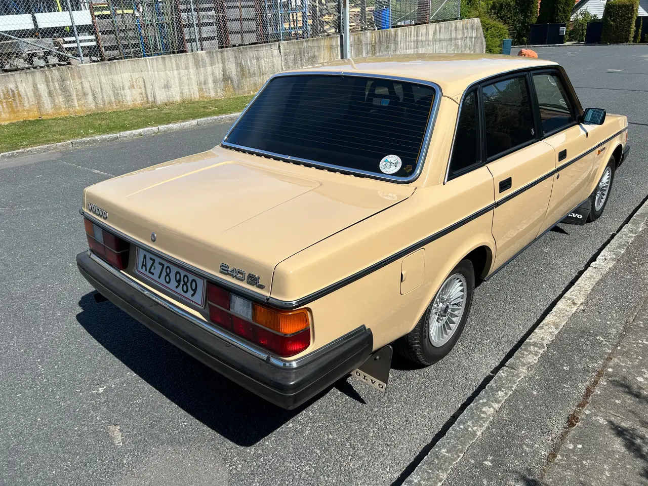Billede 8 - Volvo 240 GL Aut årg 1984
