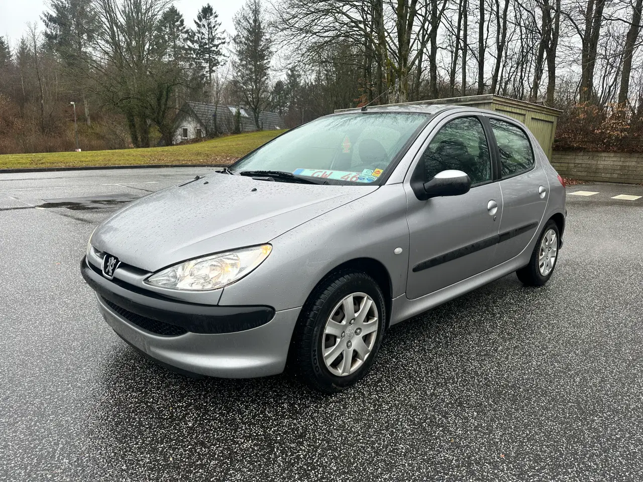 Billede 1 - Pæn og velholdt Peugeot 206
