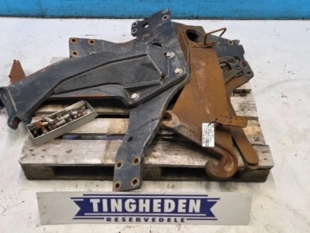 Billede 1 - New Holland T6 Frontlæsse Beslag 47714850