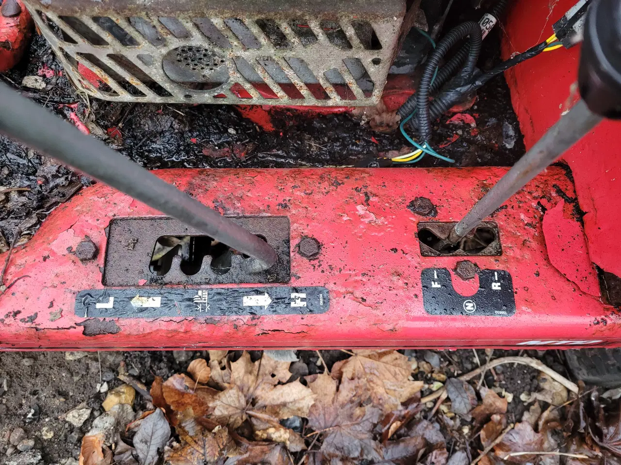 Billede 3 - MTD Pinto Havetraktor med Klipper