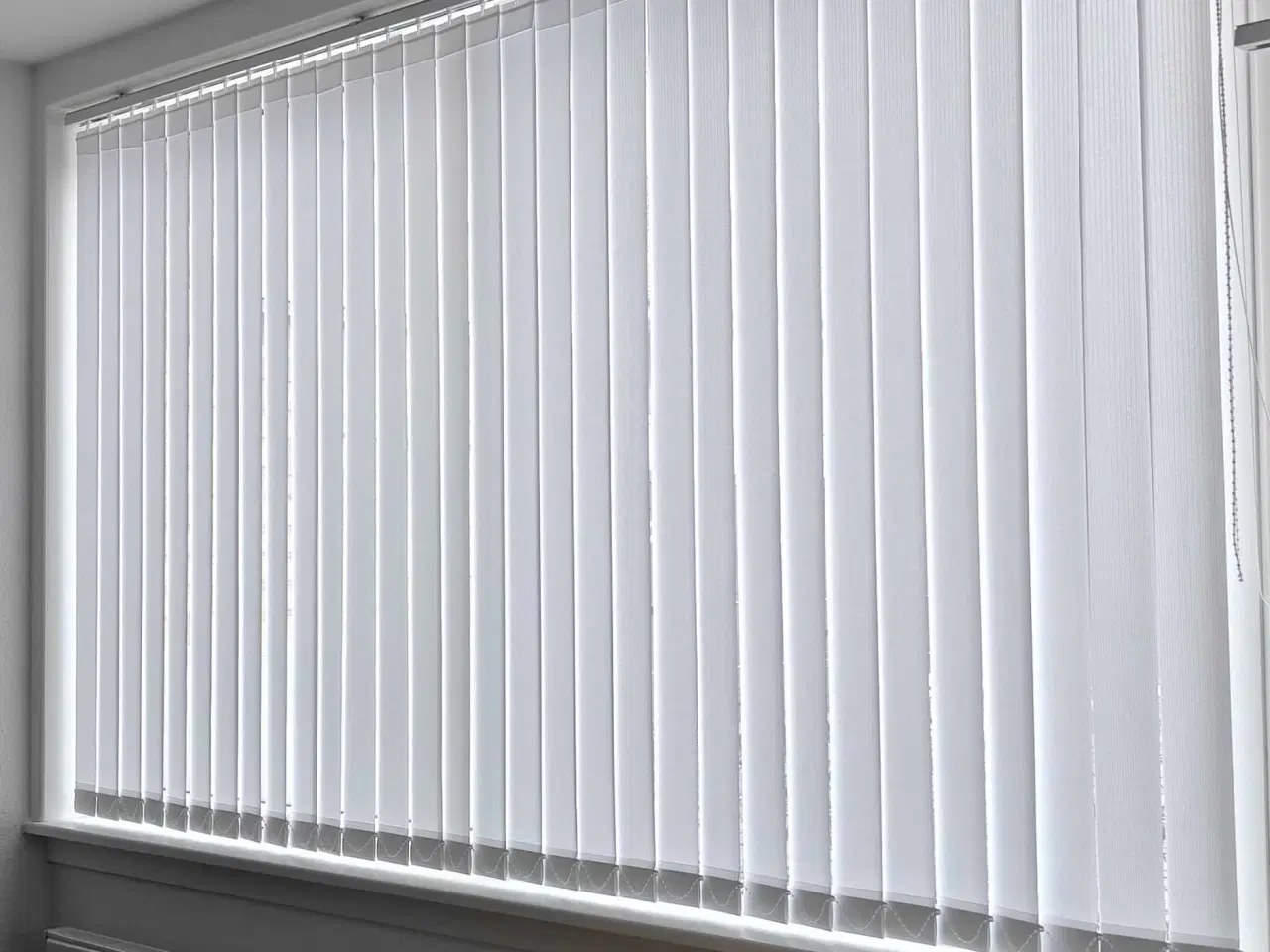 Billede 4 - Lamelgardin med mørklægning