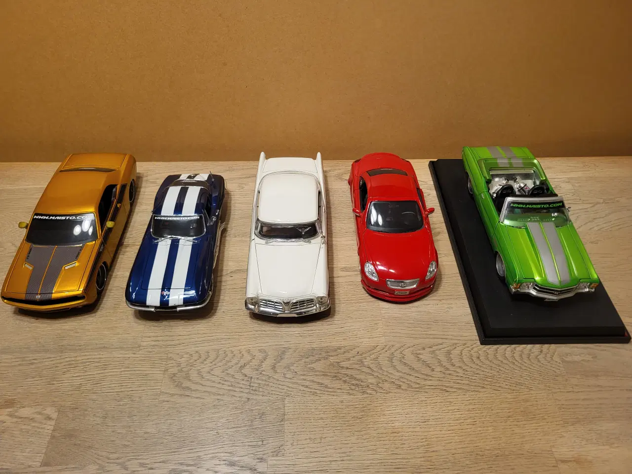 Billede 2 - Modelbiler 5 stk. 750 kr. 1:18