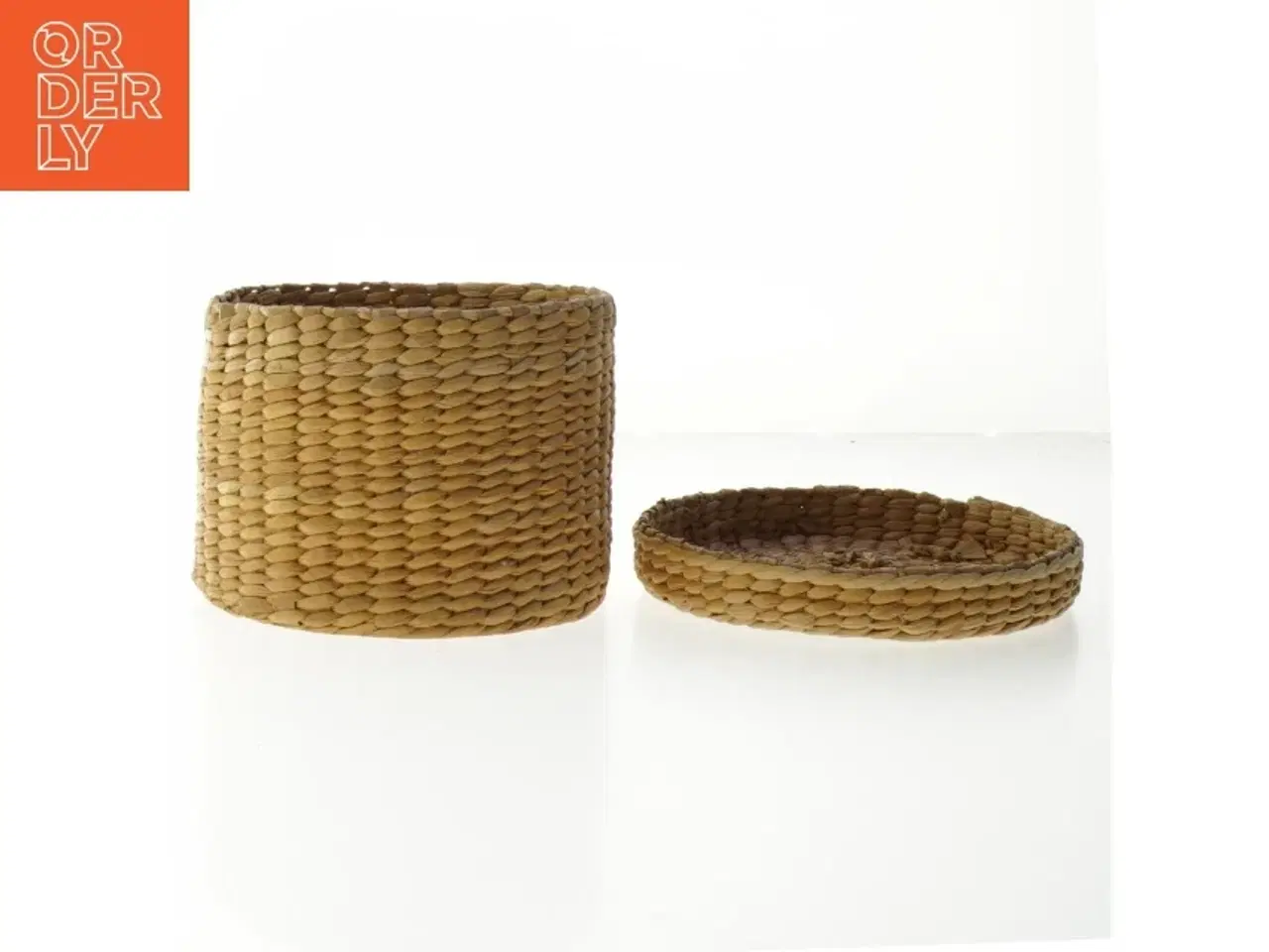 Billede 2 - Rund kurv med låg (str. Ø. 13 cm. længde. 11 cm)