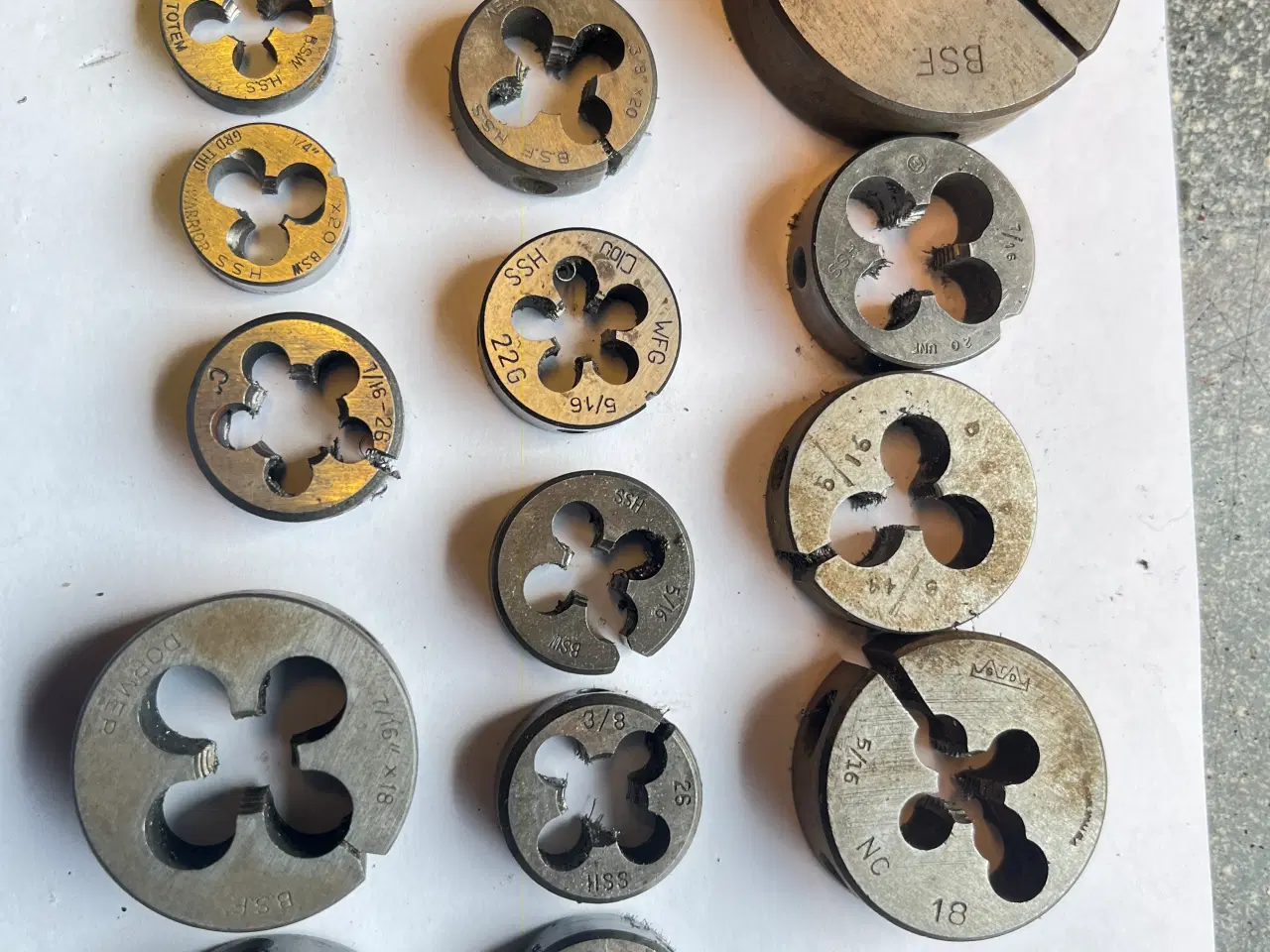 Billede 2 - Gevindværktøj  Tommer