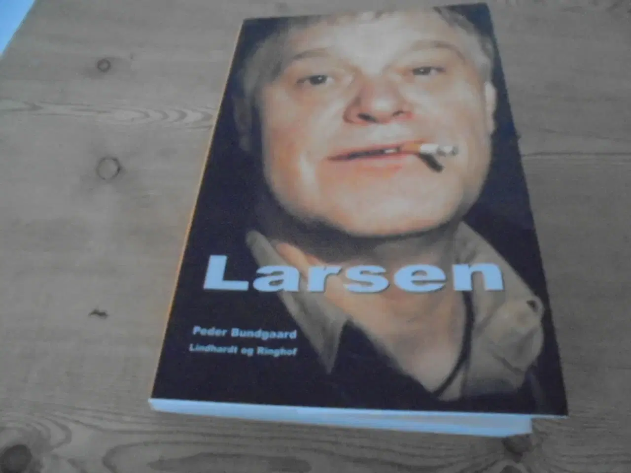 Billede 1 - Peder Bundgaards bog om Kim Larsen - fin stand
