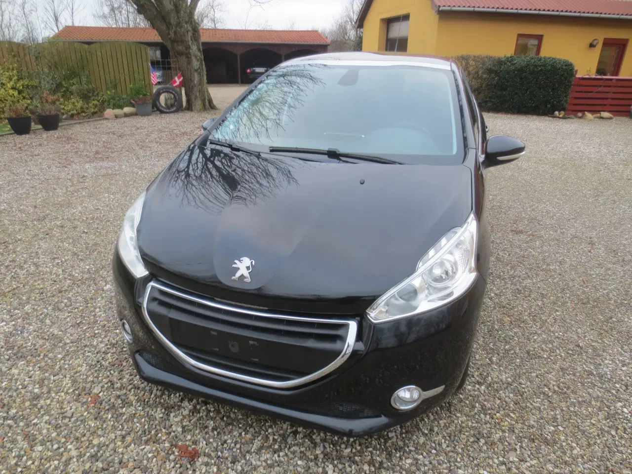 Billede 2 - Meget fin Peugeot 208 1.2 i År 2015.