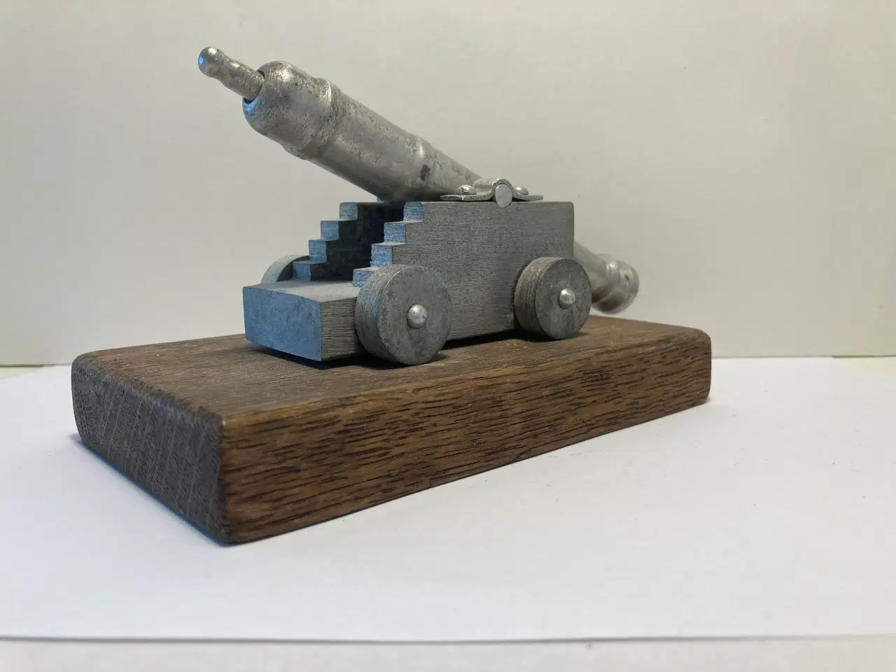 Billede 3 - Model af gammel kanon