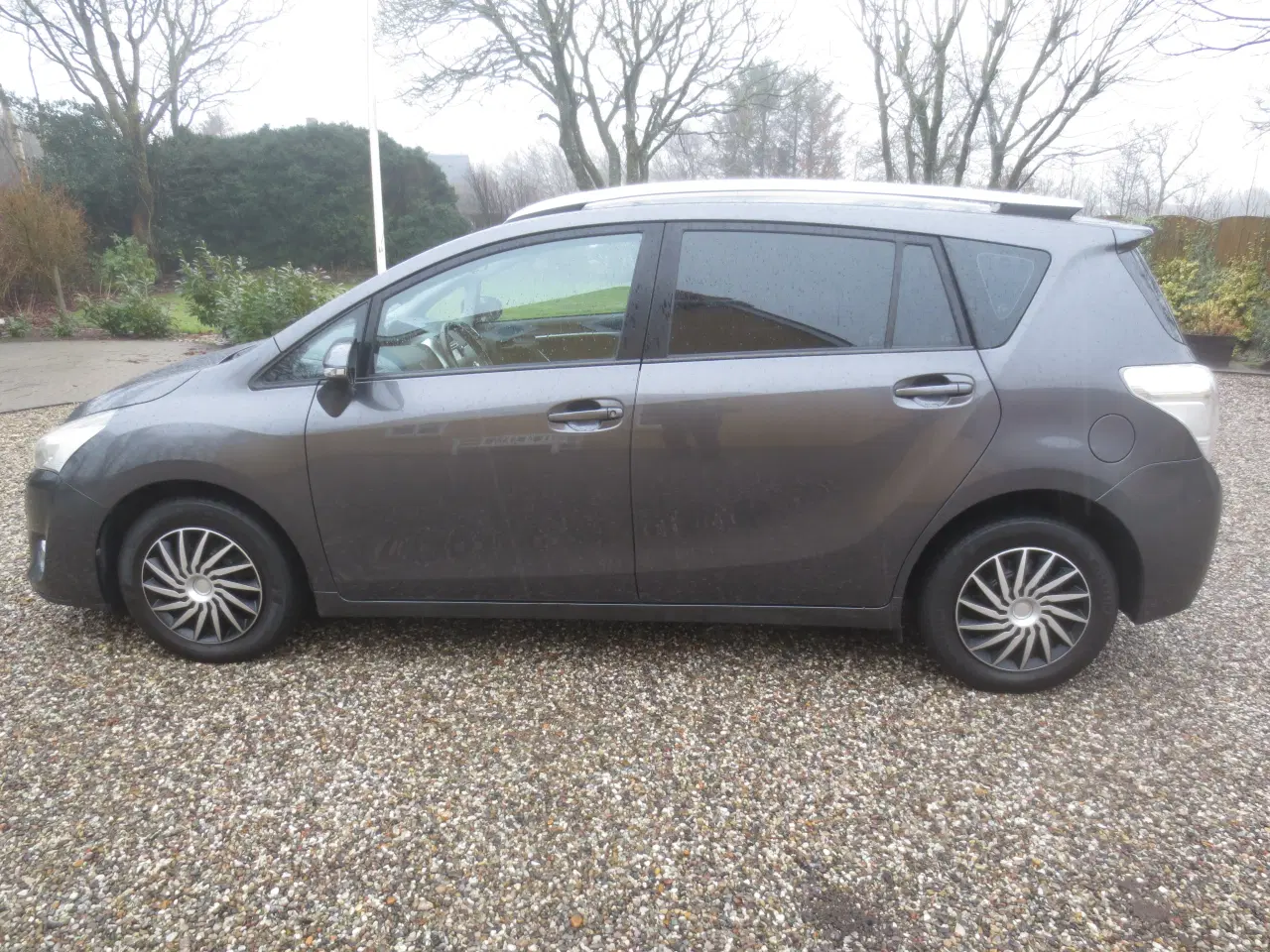 Billede 10 - Pæn Toyota Verso 1.6 D 7 Pers År 2014. 