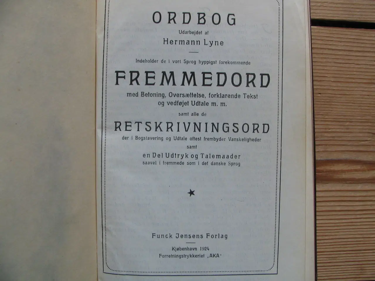 Billede 2 - Hermann Lynes Fremmedordbog, fra 1924