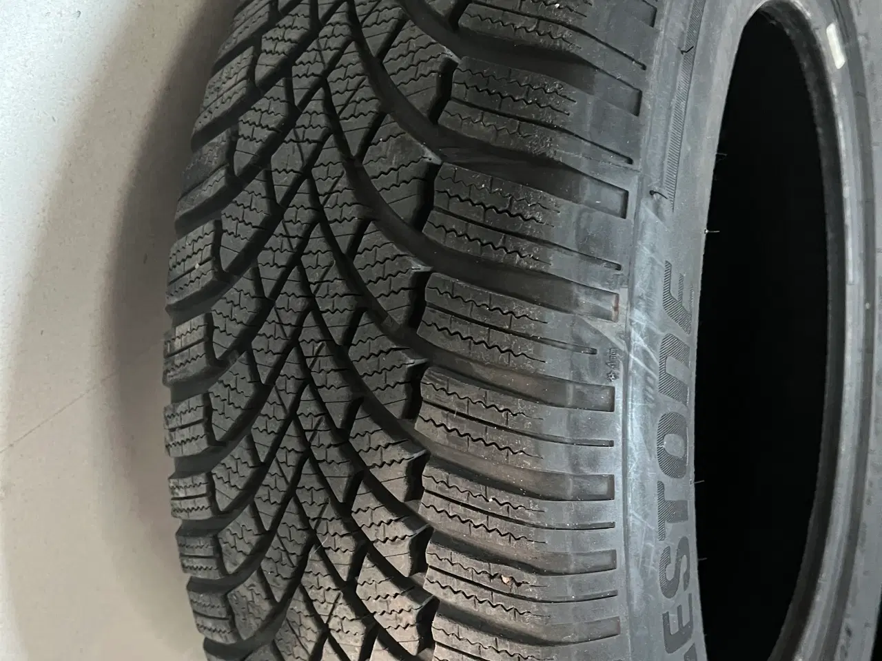 Billede 2 - Vinterdæk Bridgestone blizzart 