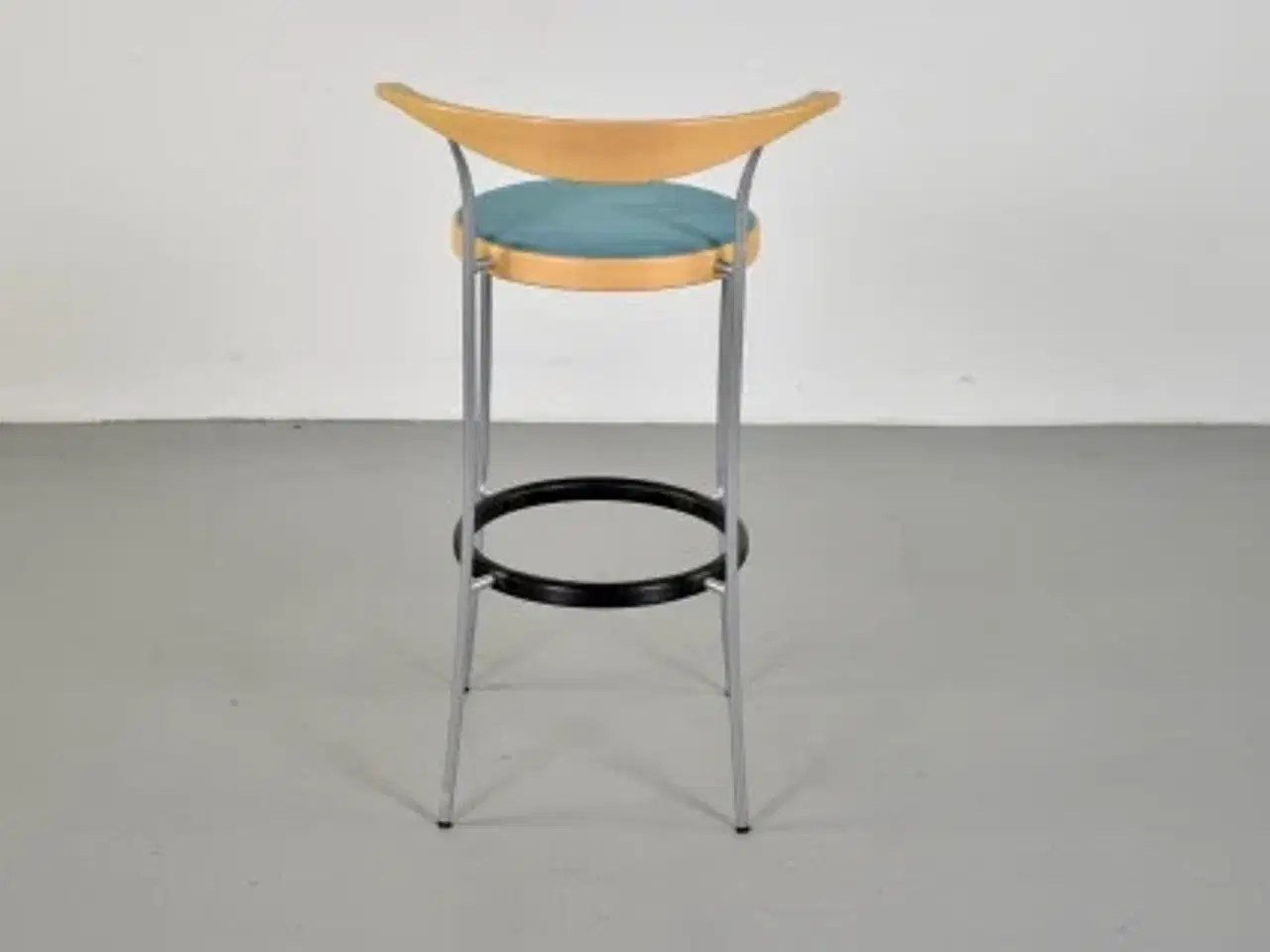 Billede 3 - Magnus olesen partout barstol med grønt sæde