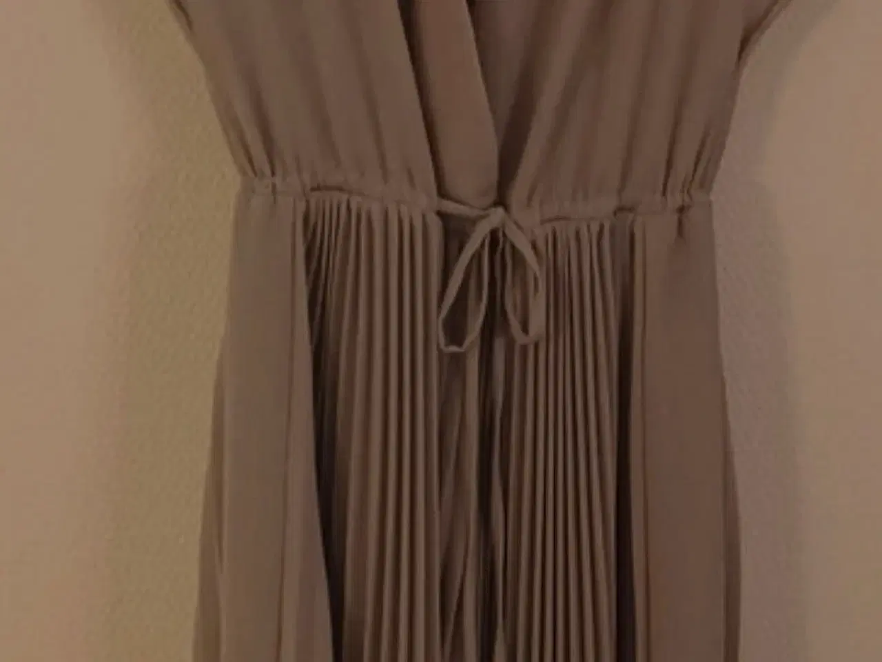 Billede 13 - ALLSAINTS  sommerkjole grå str.38