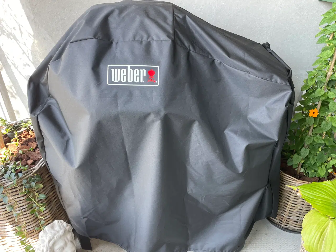 Billede 4 - Weber Pulse 2000 el-grill med bord