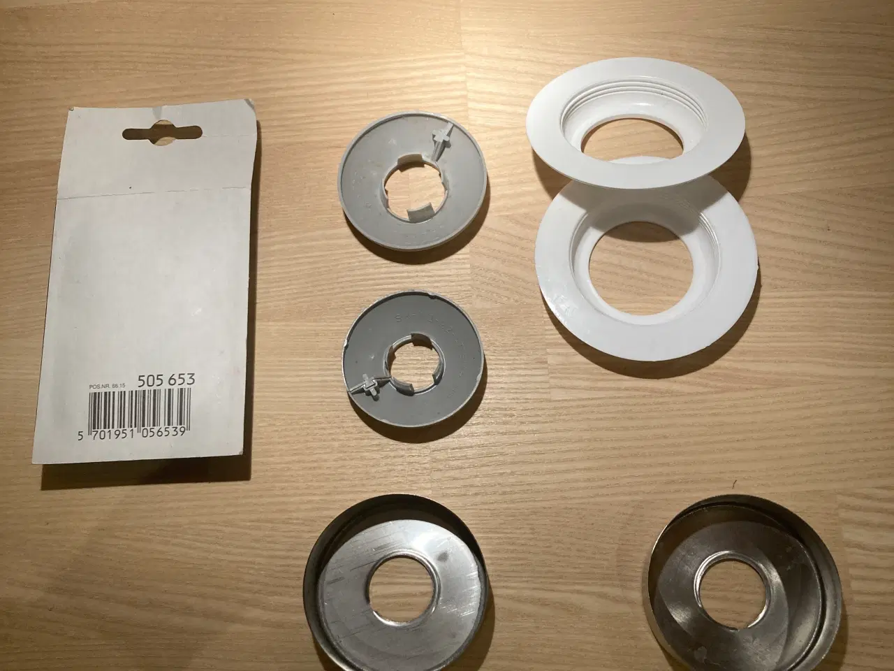 Billede 2 - Rosetter for rørgennemføringer