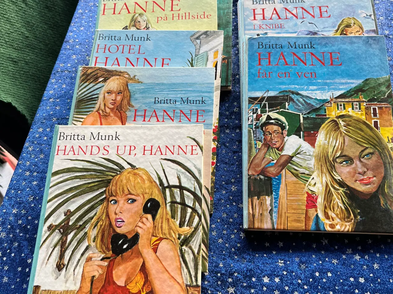 Billede 3 - Puk og Hanne bøger