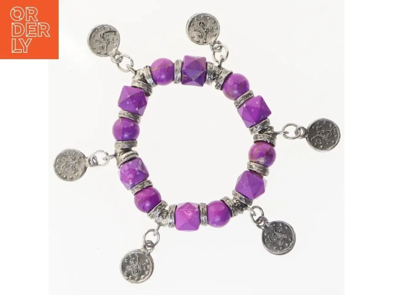 Billede 4 - Lilla armbånd med charms (str. Ø 6 cm)