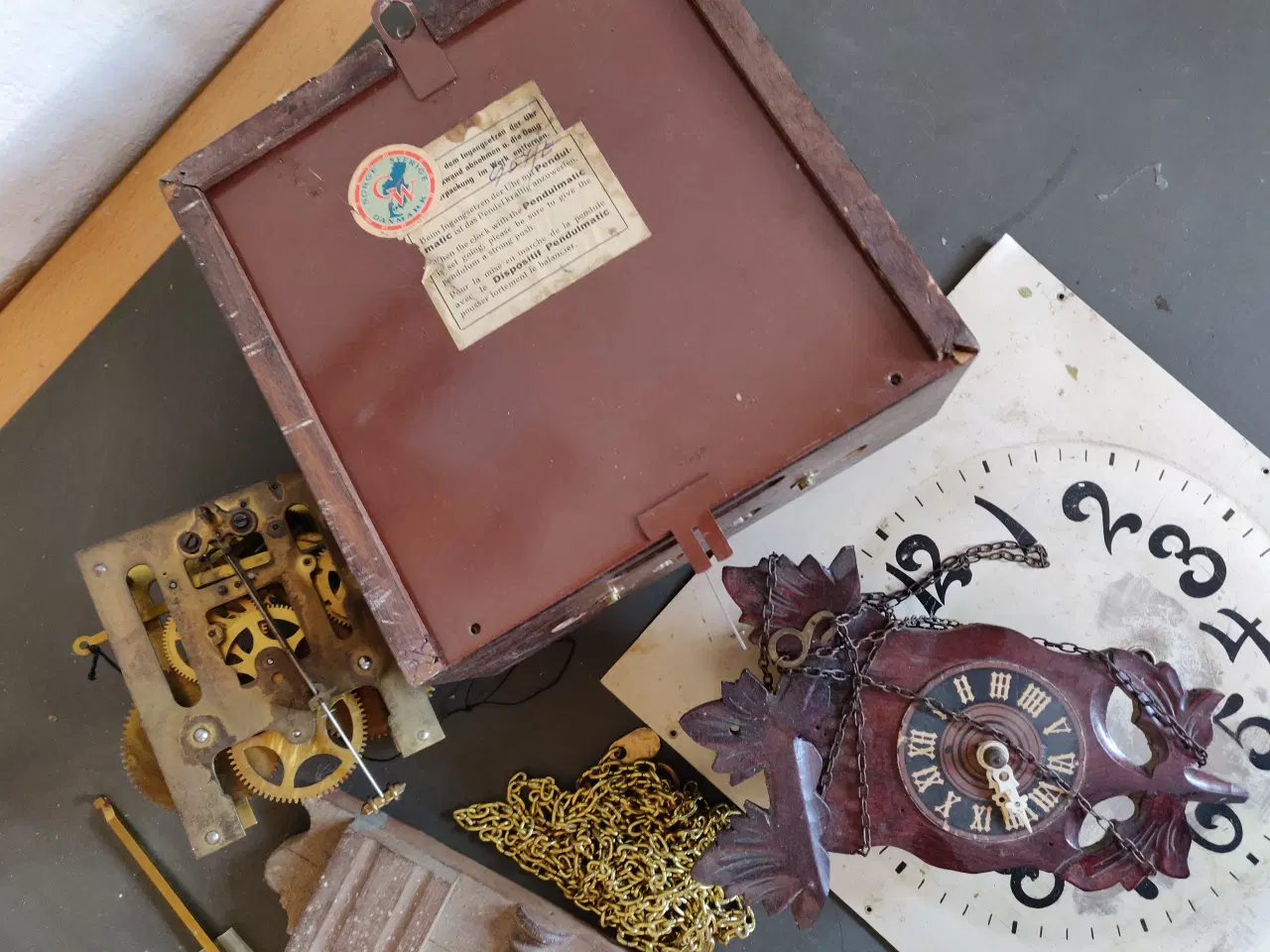 Billede 2 - Vægure antikke + div dele