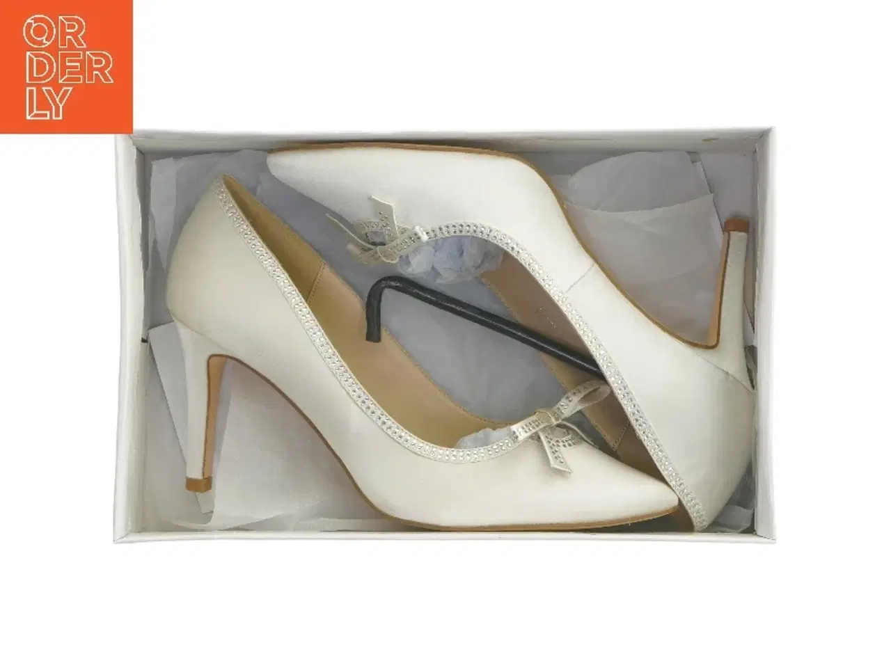 Billede 6 - Hvide damesko med hæl fra New Step (str. 38 )