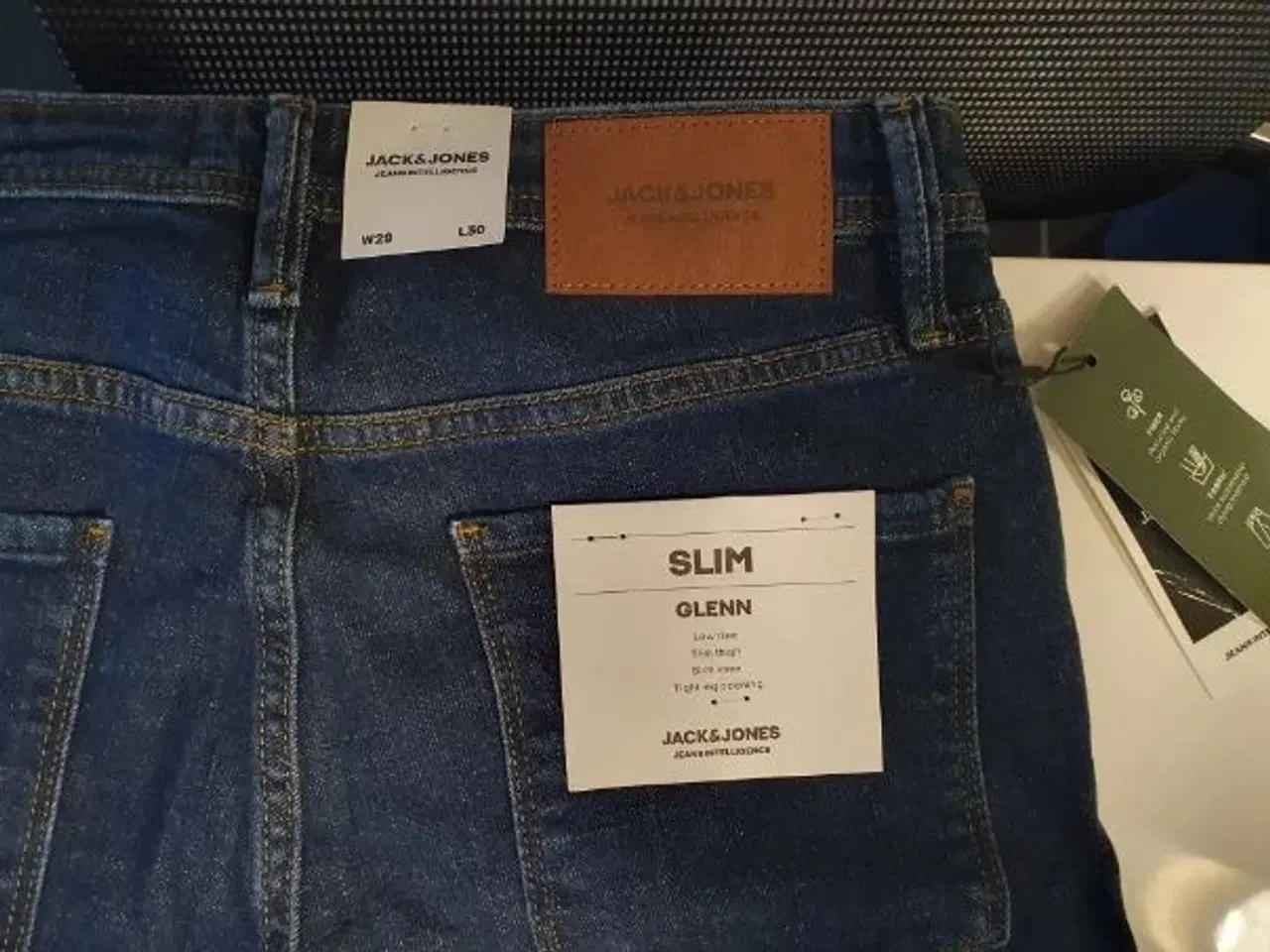 Billede 2 - Jack and jones slim fit