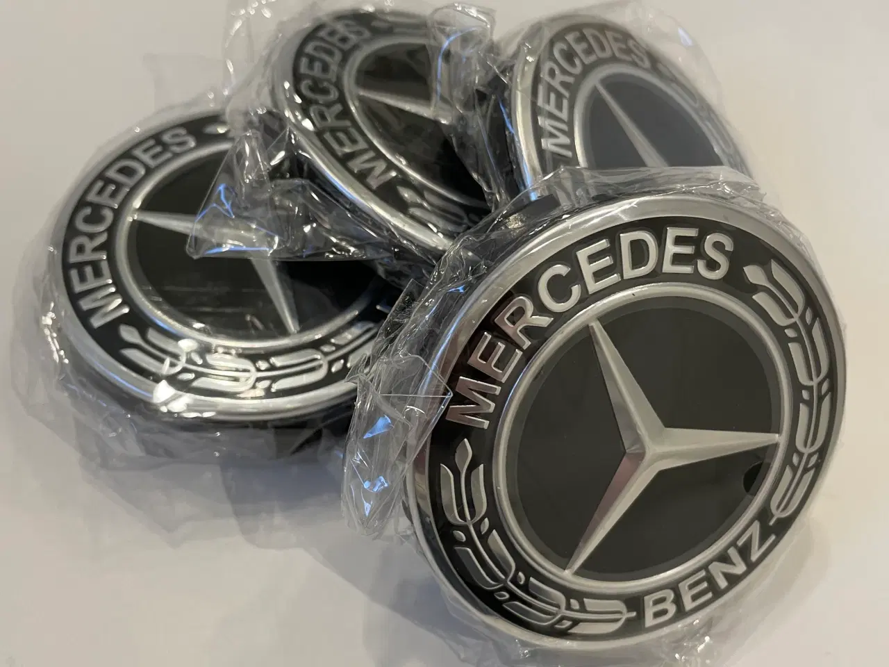 Billede 3 - Mercedes Navkapsler 