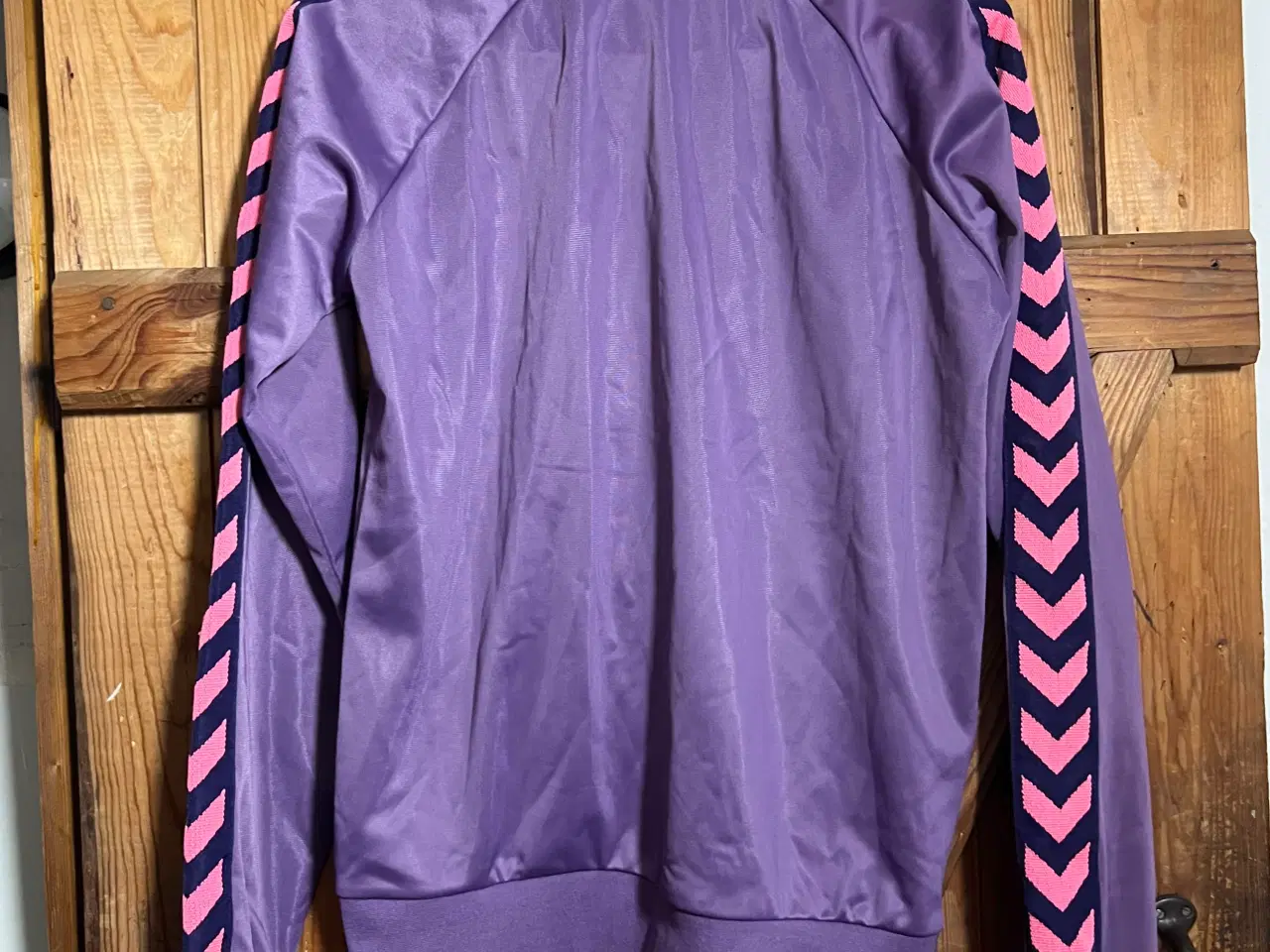 Billede 2 - Hummel zip trøje