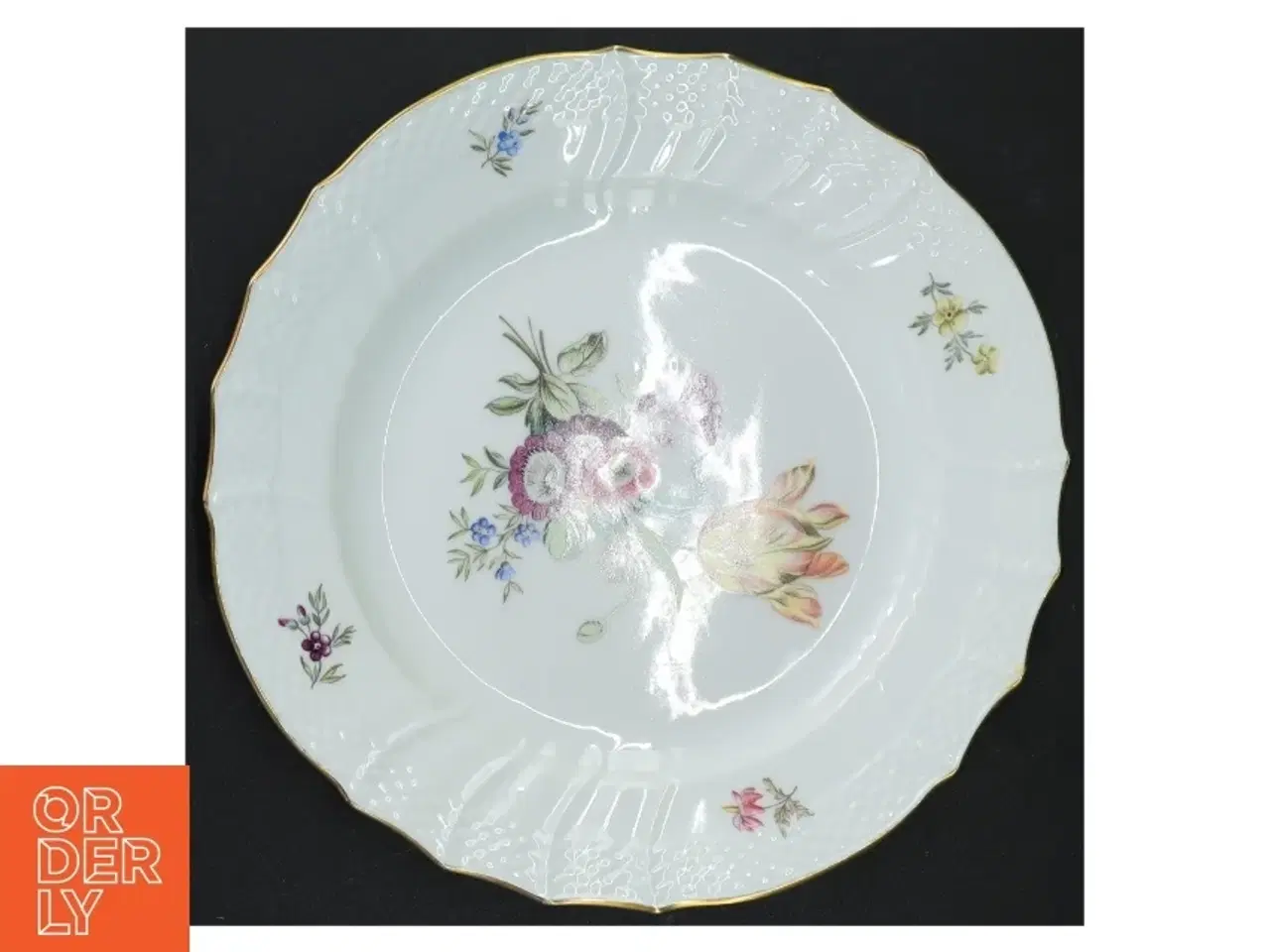 Billede 3 - Porcelænstallerken med blomstermotiv fra Royal Copenhagen (str. 22 cm)