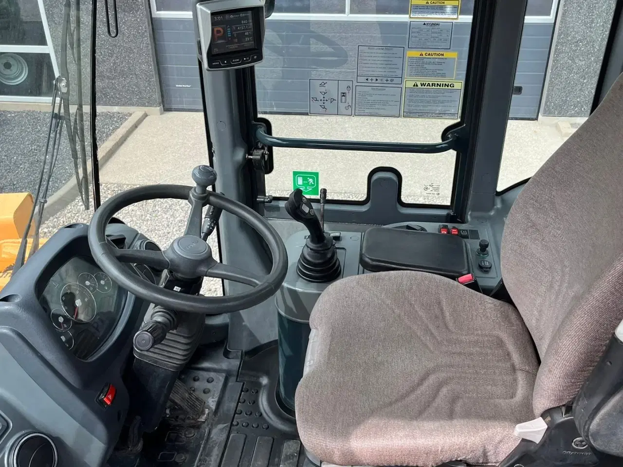 Billede 4 - Hyundai 757-9A XTD med lan-arm. En-ejeres maskine med Lock-UP.