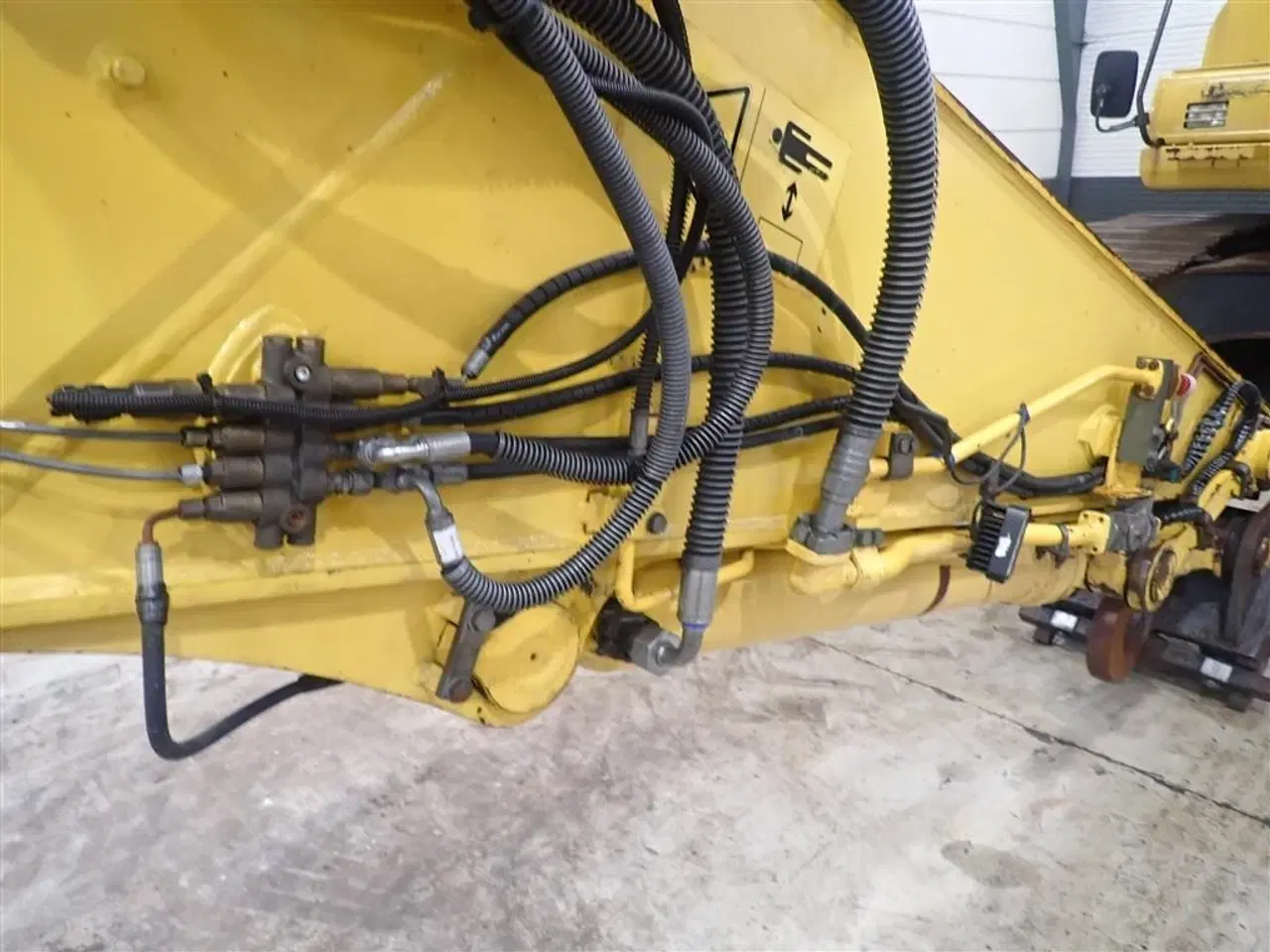 Billede 23 - Komatsu PC240 LC-8 1000 timer. siden ny undervogn