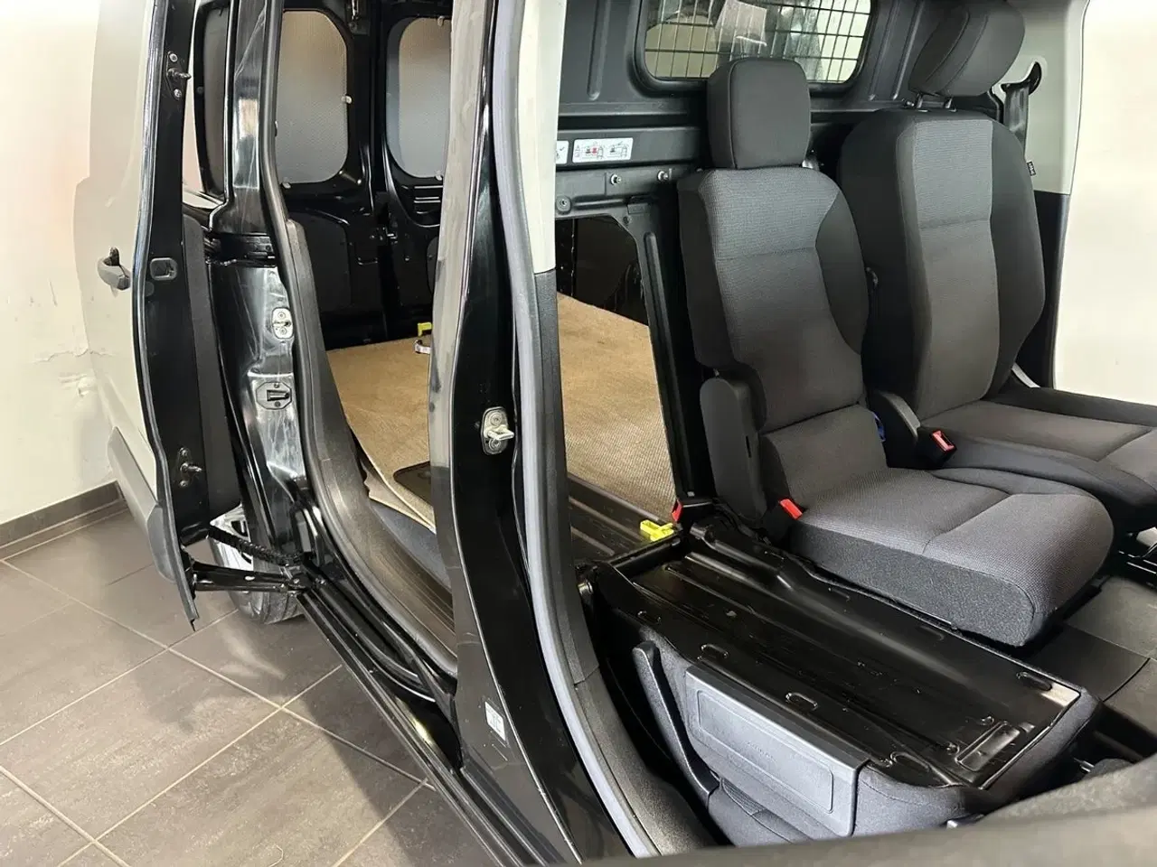 Billede 13 - Peugeot Partner 1,5 BlueHDi 130 L1V1 Plus EAT8 Van