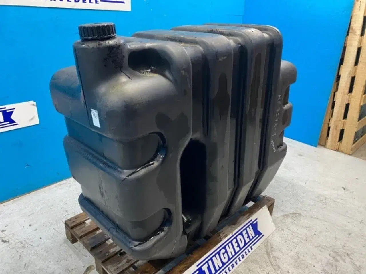Billede 11 - Massey Ferguson 7272 Dieseltank 28781307
