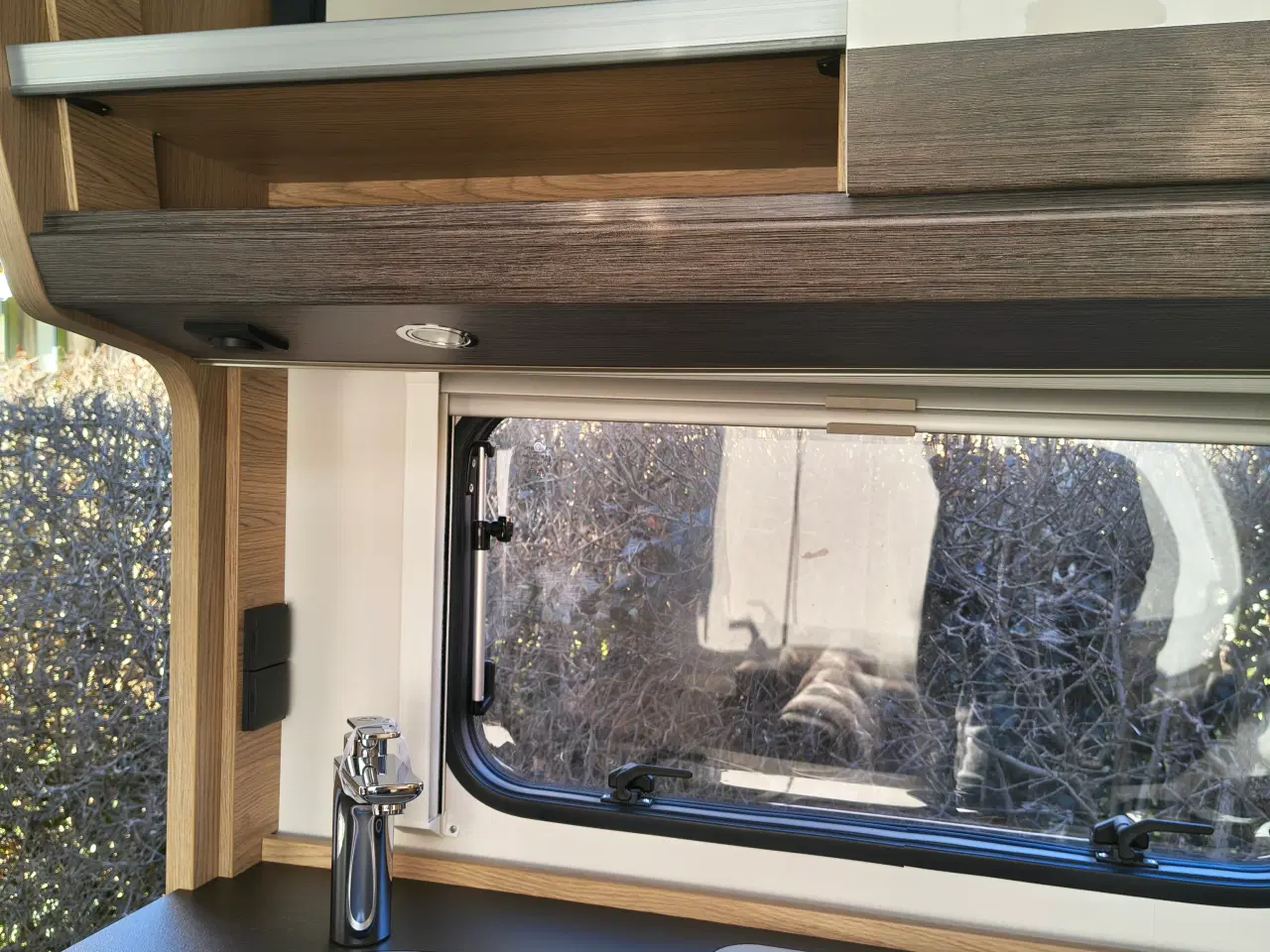 Billede 13 - Bürstner Averso 570TK køjevogn med meget gulvplads