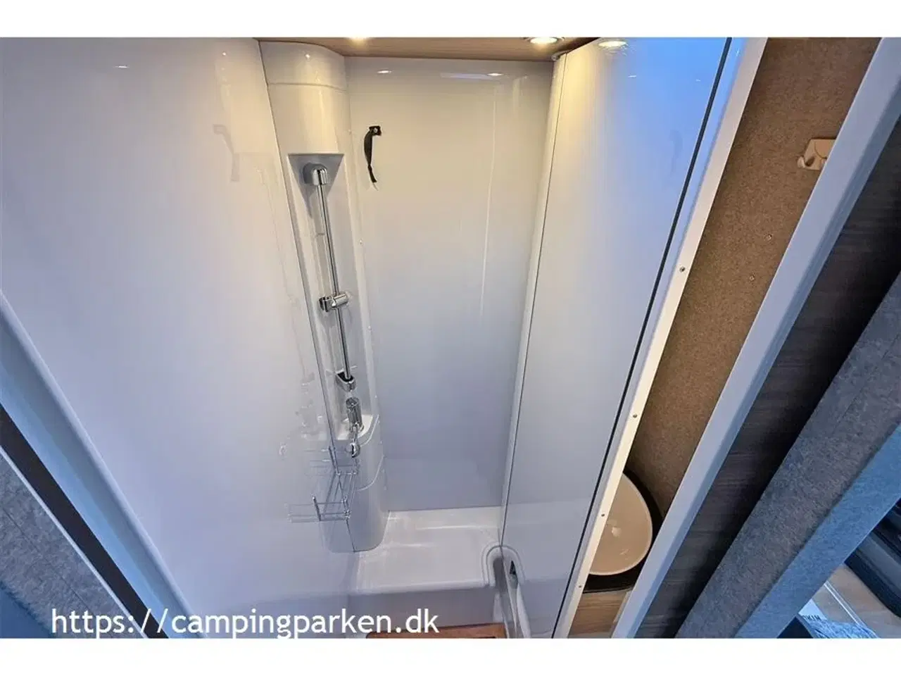 Billede 14 - 2025 - Dethleffs Trend T 6617 EB   Super flot, nyudviklet Dethleffs Trend, automatgear, lave enkeltsenge, 6,71 m lang