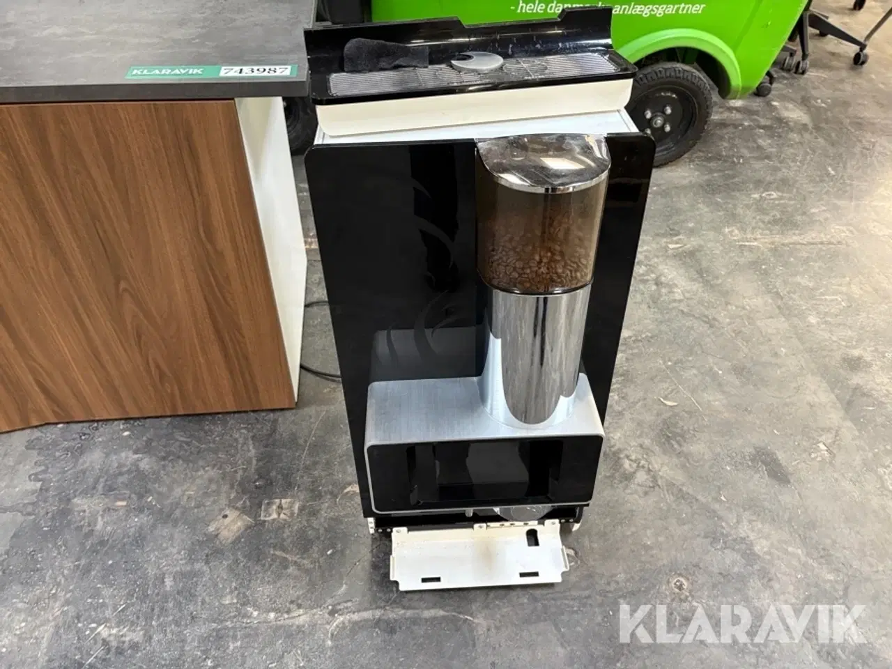 Billede 3 - Kaffemaskine N&W Global Vending Click med bord