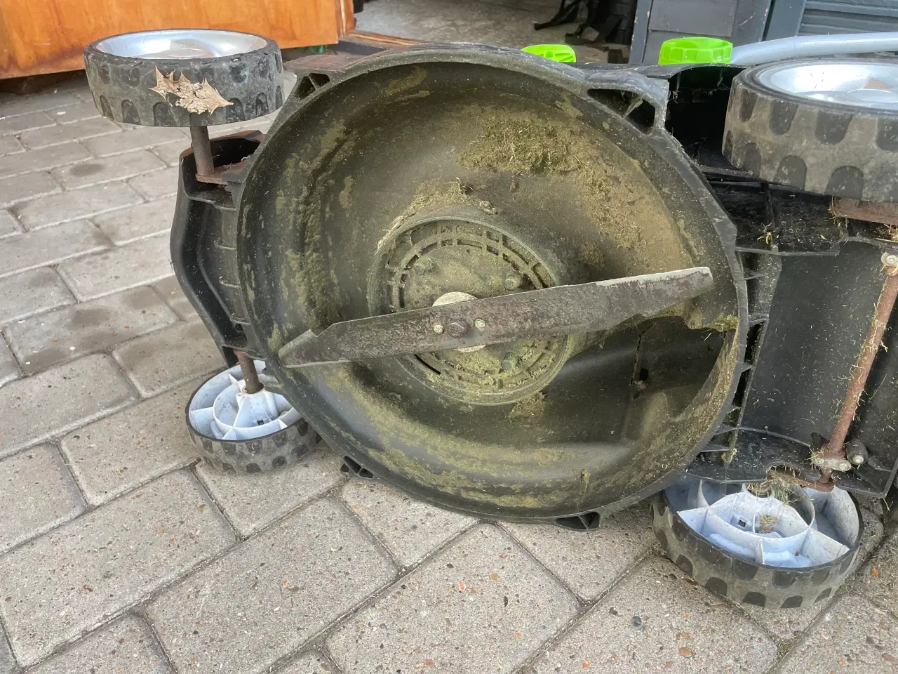 Billede 2 - Garden Plæneklipper med batteri