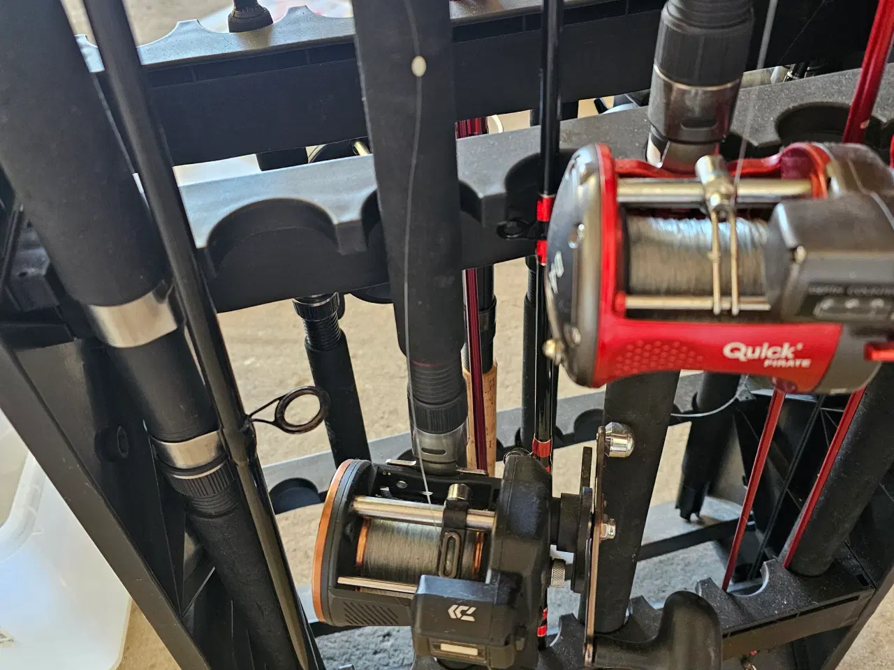 Billede 6 - 8 Hav og Pilk stænger med hjul sælges