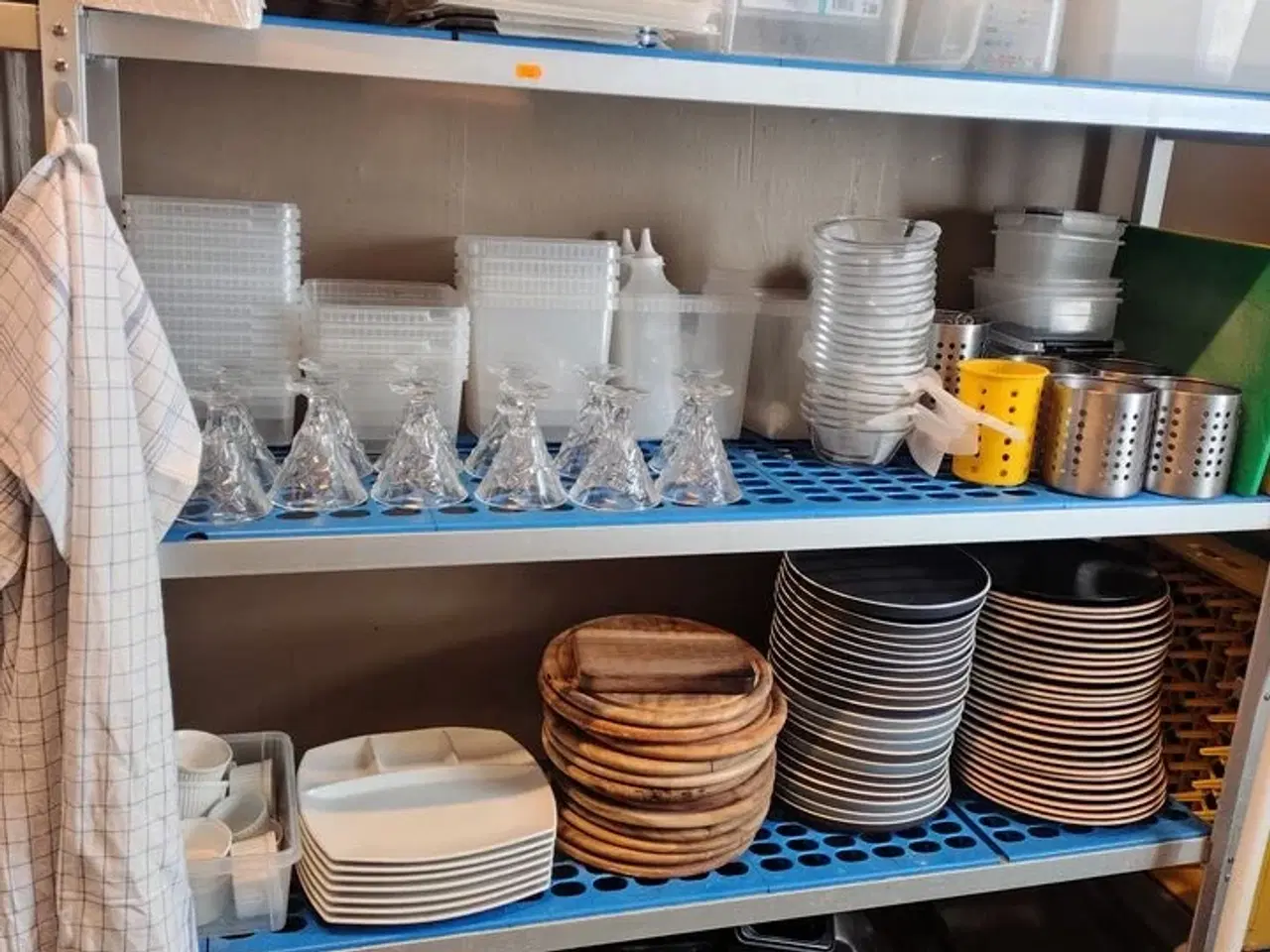 Billede 3 - Reol i to fag