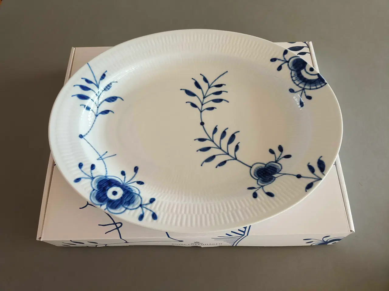 Billede 1 - Royal Copenhagen Musselmalet fad 36, 5