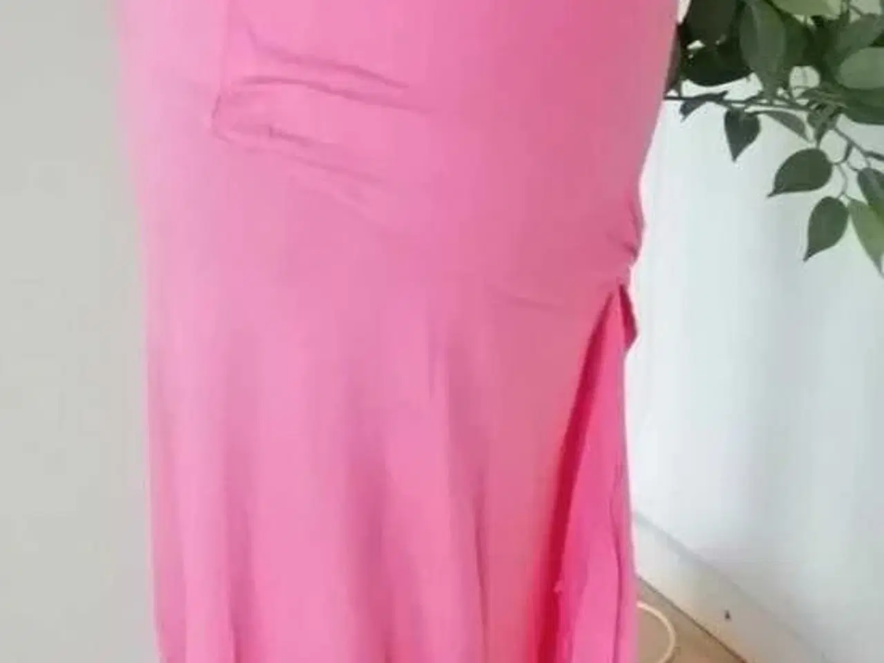 Billede 4 - Nederdel. Clea. Large/40