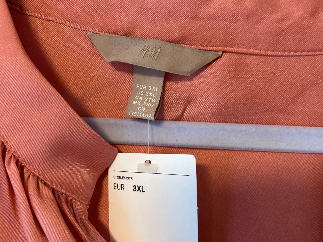Billede 2 - Ny H&M kjoleI str. 3XL