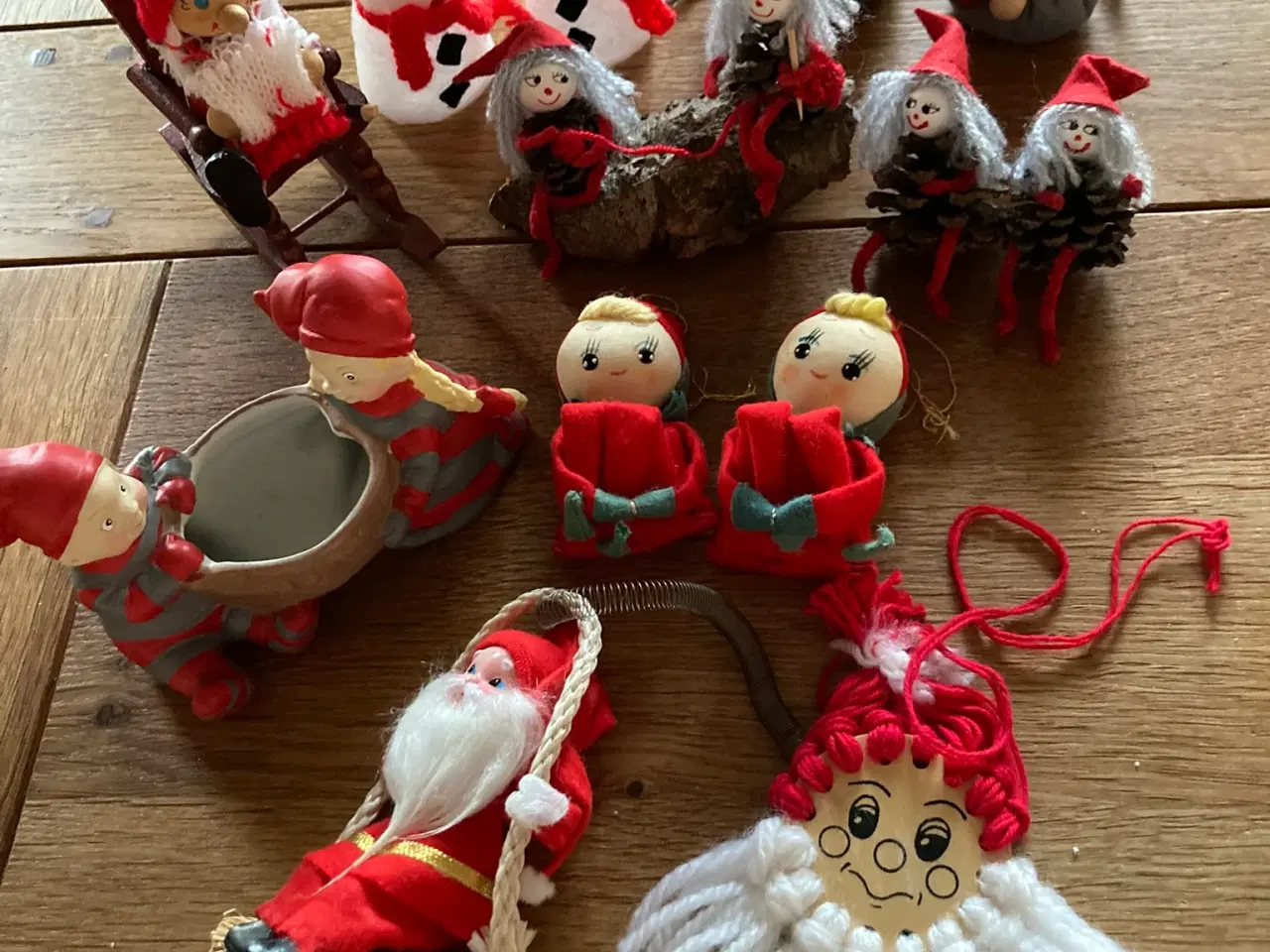 Billede 9 - Oprydningssalg fra julekassen. Samlet pris 300,00 
