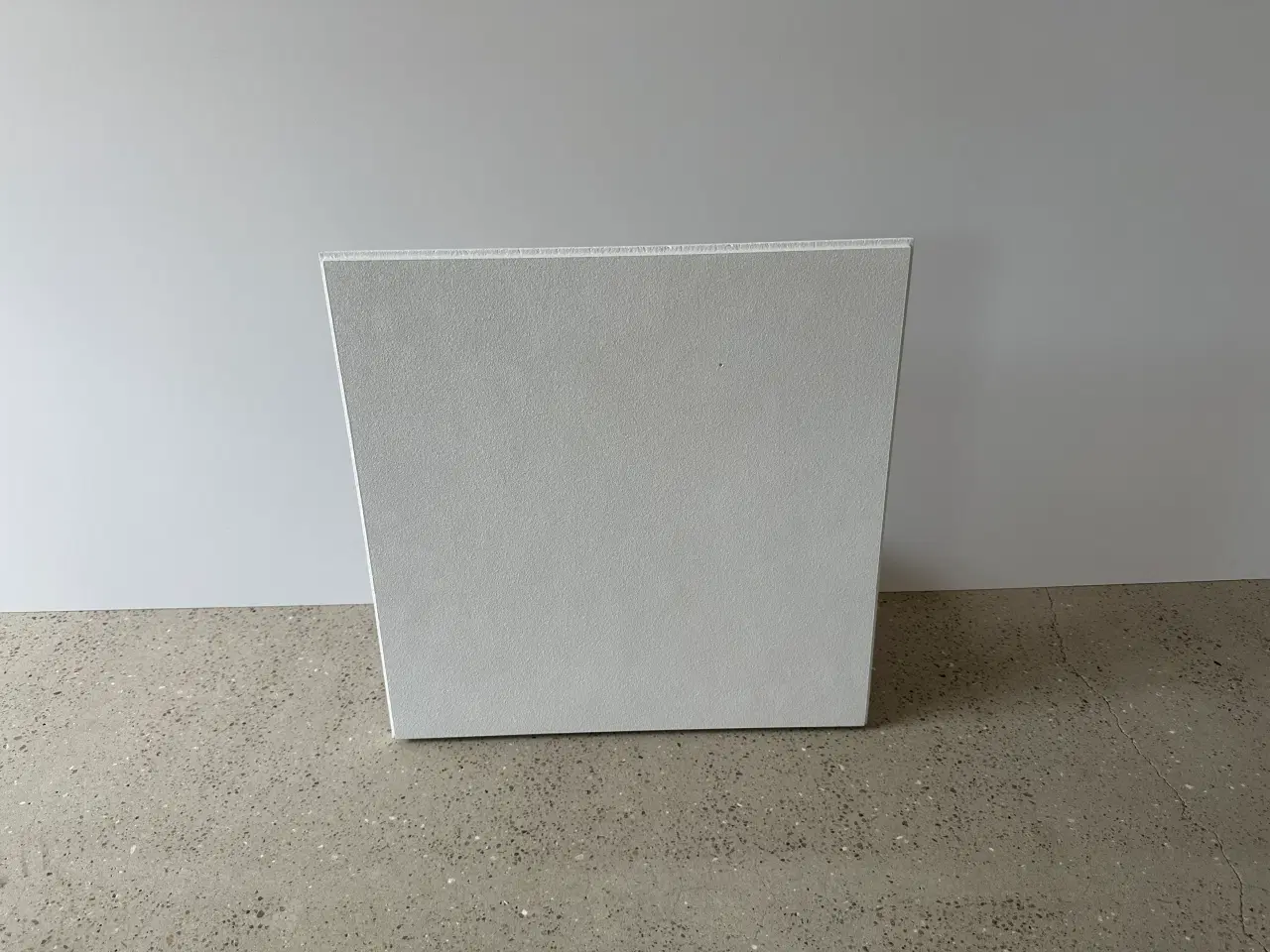 Billede 1 - Akustik loftplader 585x585mm, hvid