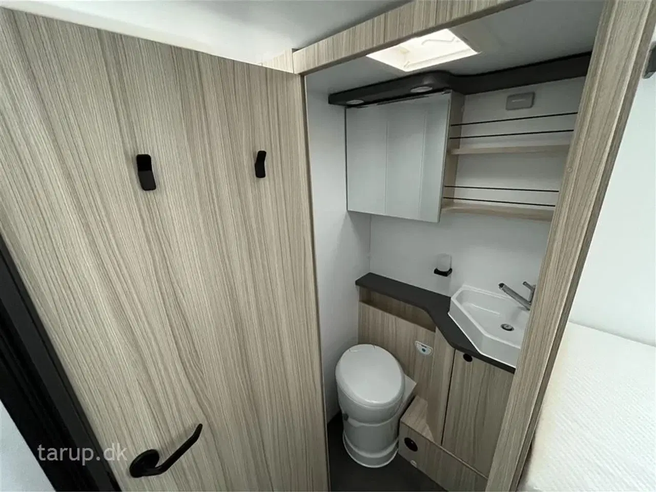 Billede 18 - 2026 - Sun Living S 75 SL Aut. 165 HK   KAMPAGNEPAKKE – ALT DETTE FÅR DU MED! 🚐✨ - 165 hk med automatgear, Adaptiv fart pilot.......