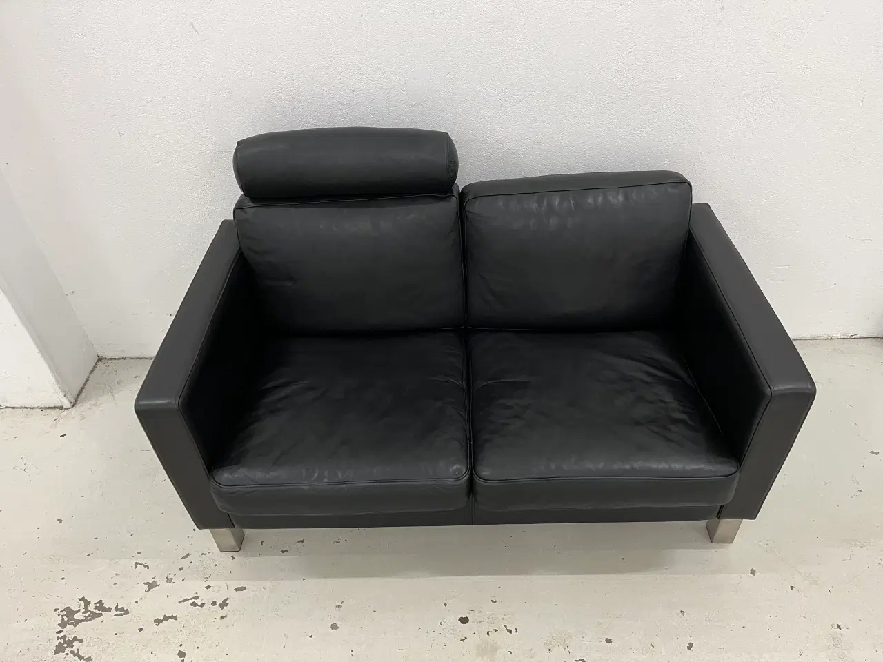 Billede 5 - Mogens Hansen MH321 2 Pers.Sofa i sort llder.