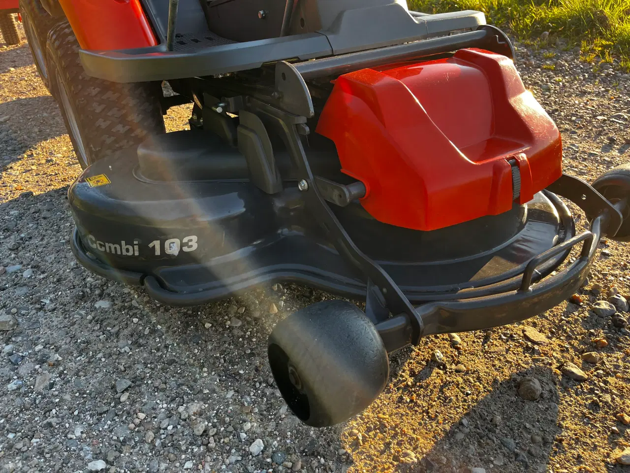 Billede 8 - Husqvarna R216T Awd