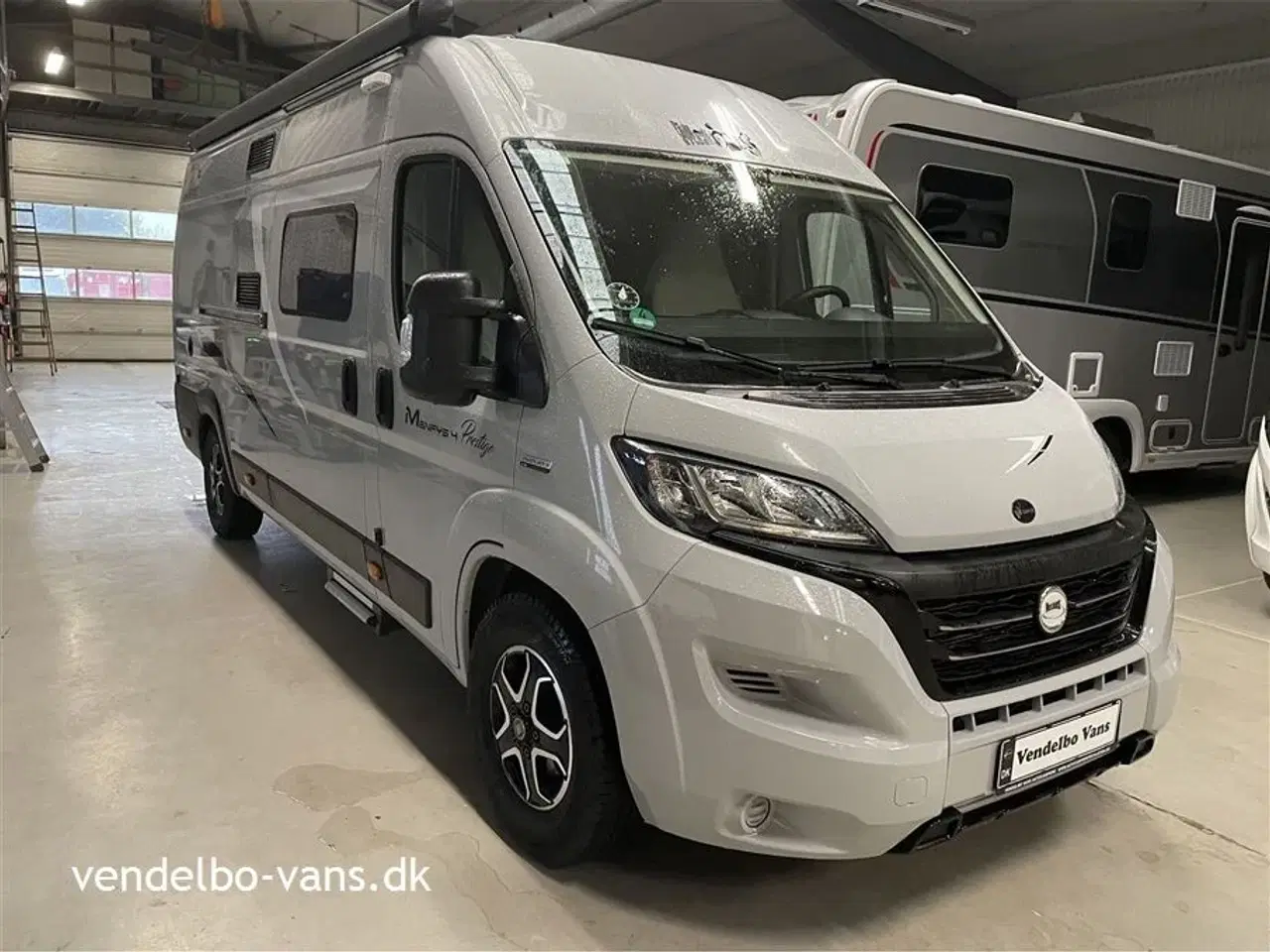 Billede 1 - 2022 - McLouis Menfys Van 04 Prestige Matic   Det er CamperVan topudgaven med masser af udstyr - Prestige Matic