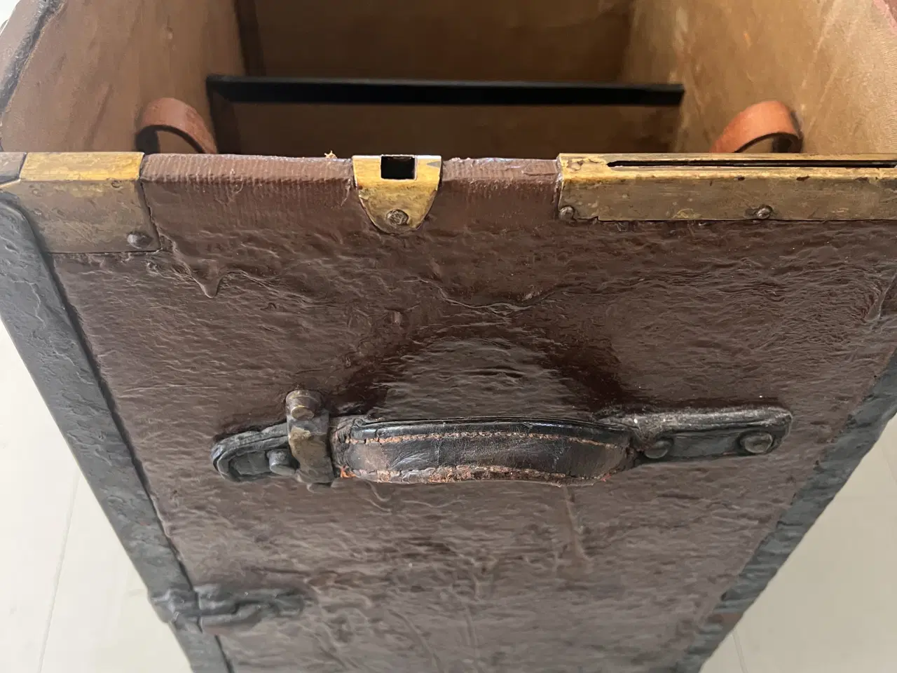 Billede 7 - Antik kuffert til at sælge vare fra