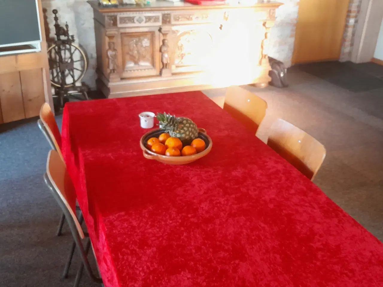 Billede 3 - Gildesal/ hobby/ krea borde