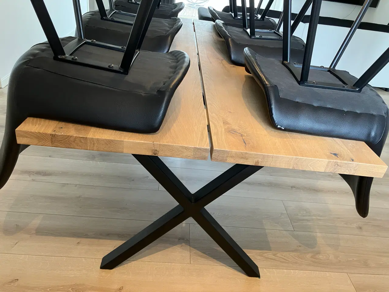 Billede 3 - Spisebord med 6 stole