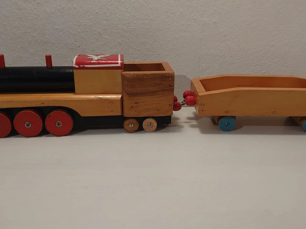 Billede 1 - Vintage trætog m. vogn. Made in USSR. Ca 1950.